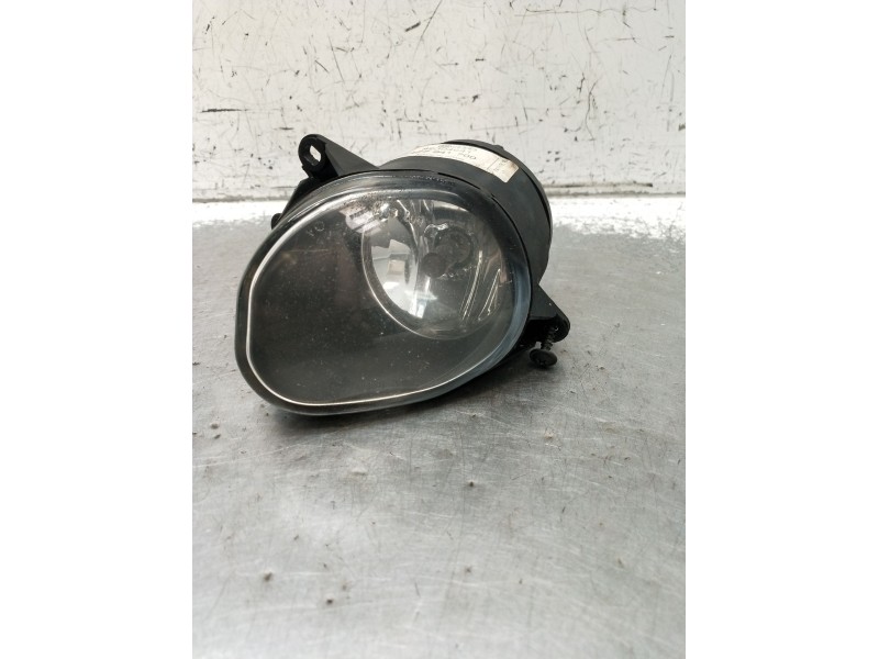 Recambio de faro antiniebla derecho para audi allroad c5 (4bh) 2.5 tdi quattro referencia OEM IAM 89304641 4Z7941700 2000