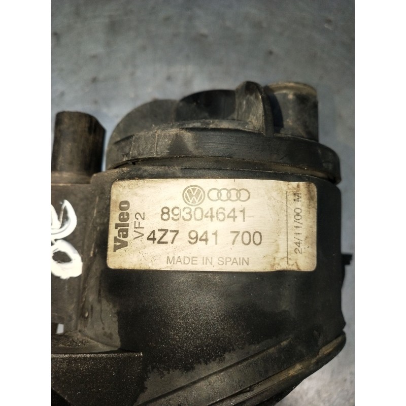 Recambio de faro antiniebla derecho para audi allroad c5 (4bh) 2.5 tdi quattro referencia OEM IAM 89304641 4Z7941700 2000