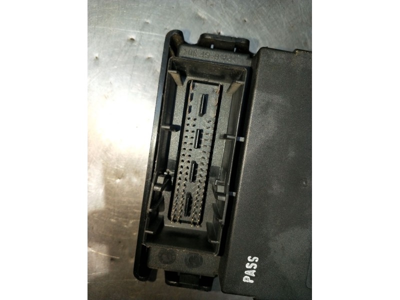 Recambio de caja reles / fusibles para saab 9-3 station wagon (e50) 2.0 t referencia OEM IAM 12760595 SC718810500 2005