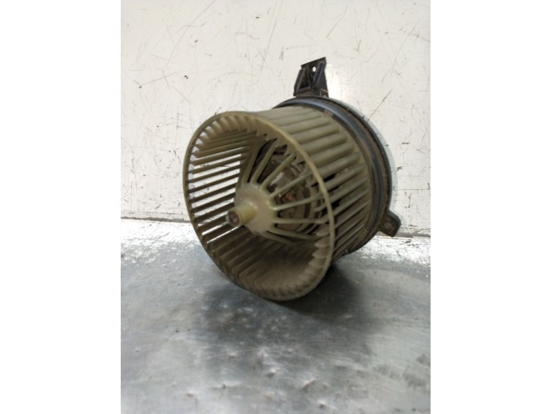 Recambio de motor calefaccion para peugeot 309 i (10c, 10a) 1.4 referencia OEM IAM   1985
