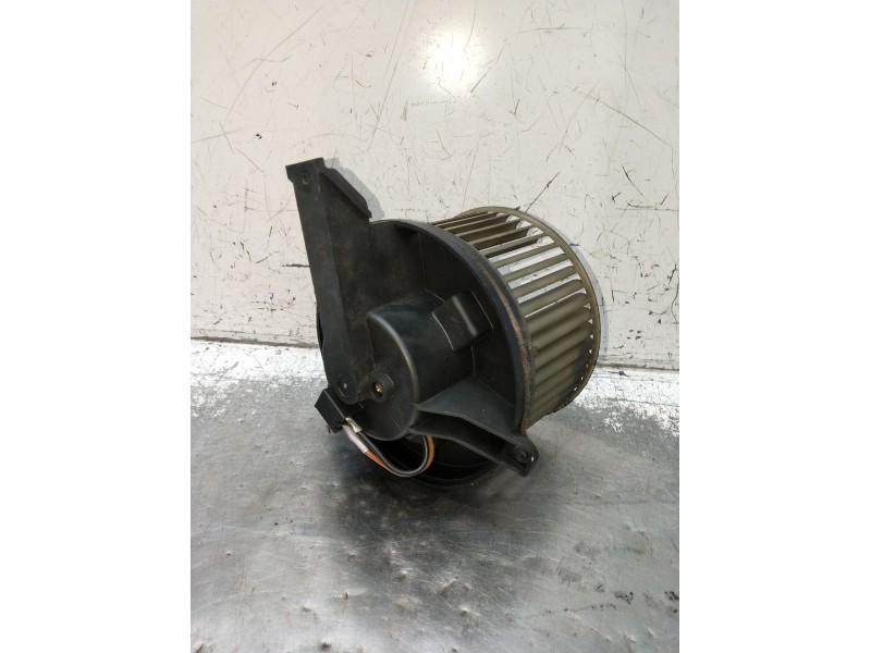 Recambio de motor calefaccion para peugeot 309 i (10c, 10a) 1.4 referencia OEM IAM   1985
