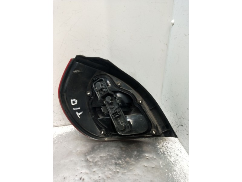 Recambio de piloto trasero derecho para nissan almera ii hatchback (n16) 2.2 di referencia OEM IAM   2000
