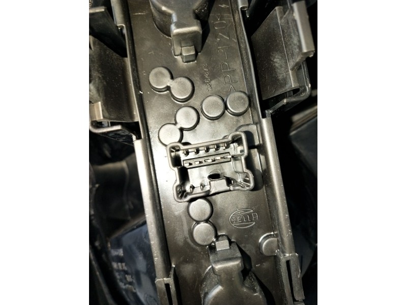 Recambio de piloto trasero izquierdo para nissan almera ii hatchback (n16) 2.2 di referencia OEM IAM   2000