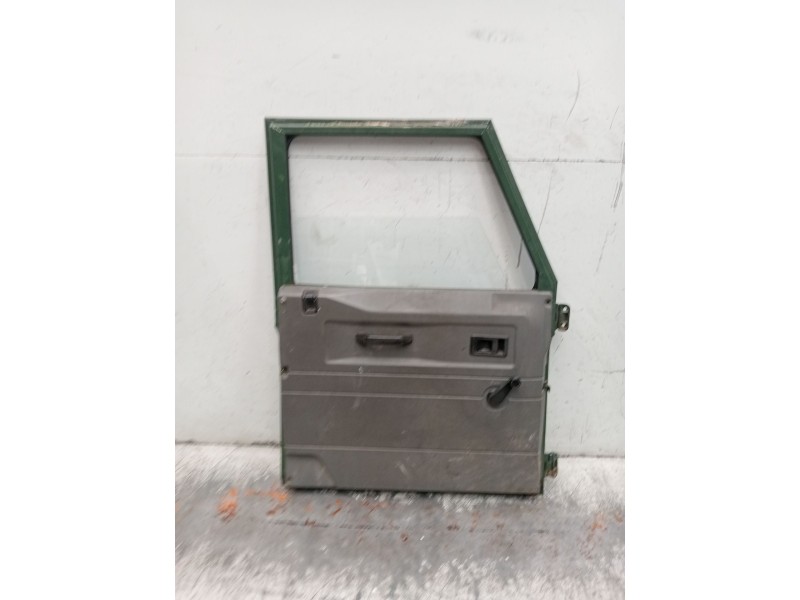 Recambio de puerta delantera izquierda para land rover defender station wagon (l316, l315) 2.5 td5 4x4 (l316) referencia OEM IAM