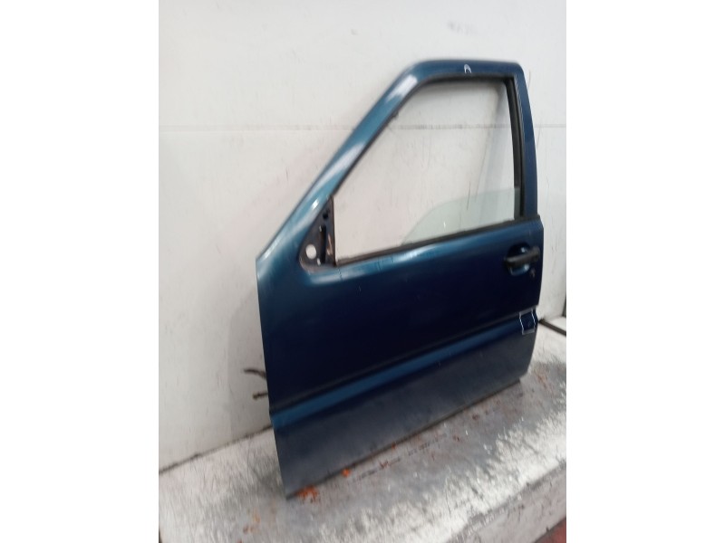 Recambio de puerta delantera izquierda para nissan terrano ii (r20) 2.7 td 4wd referencia OEM IAM   