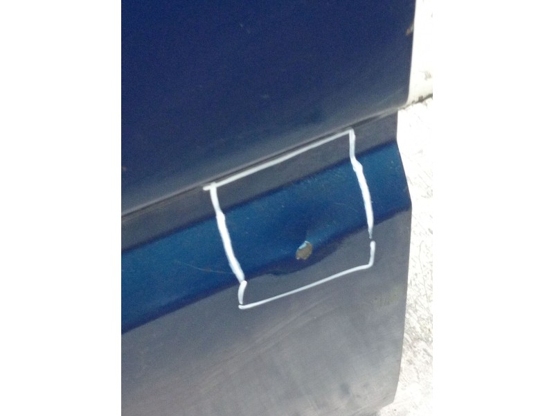 Recambio de puerta delantera izquierda para nissan terrano ii (r20) 2.7 td 4wd referencia OEM IAM   