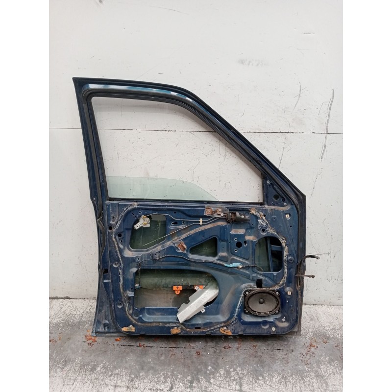 Recambio de puerta delantera izquierda para nissan terrano ii (r20) 2.7 td 4wd referencia OEM IAM   