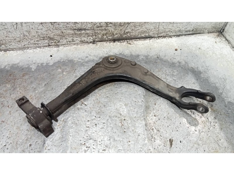 Recambio de brazo suspension inferior delantero derecho para peugeot 407 st confort pack referencia OEM IAM   