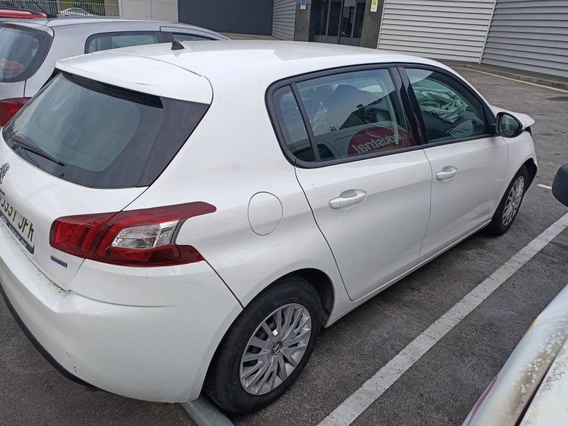 peugeot 308 del año 2015