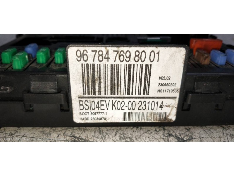 Recambio de caja reles / fusibles para citroen c5 berlina exclusive referencia OEM IAM 9678476980 BSI04EVK0200 