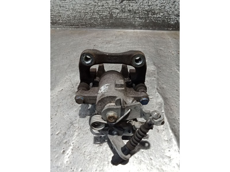 Recambio de pinza freno trasera derecha para seat altea (5p1) 1.9 tdi referencia OEM IAM  04 TRW