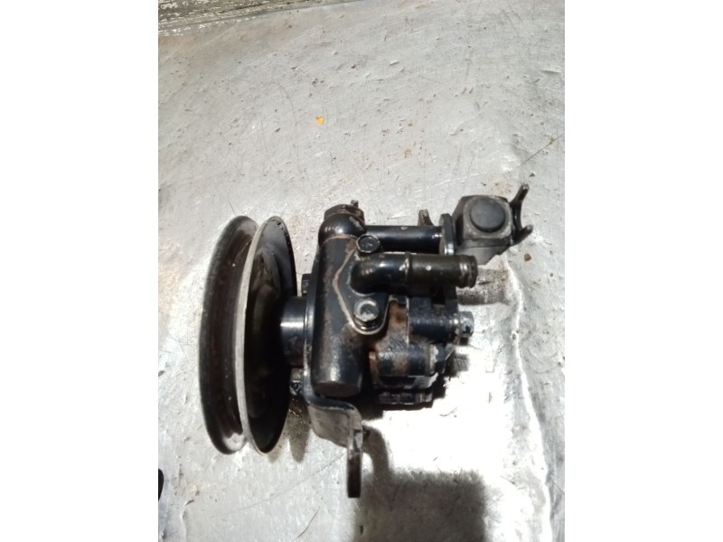 Recambio de bomba direccion para nissan terrano ii (r20) 2.7 td 4wd referencia OEM IAM   00