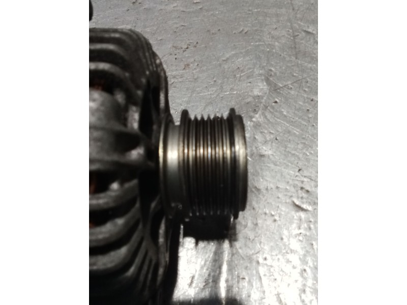 Recambio de alternador para seat altea (5p1) 1.9 tdi referencia OEM IAM 06F903023C 2542695D 04