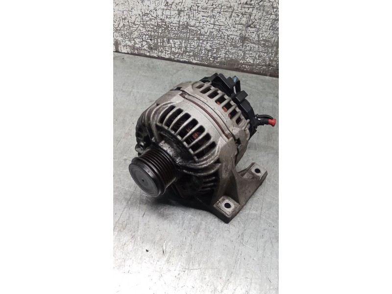 Recambio de alternador para volvo s60 i (384) 2.4 d referencia OEM IAM 30667896 0124525060 00