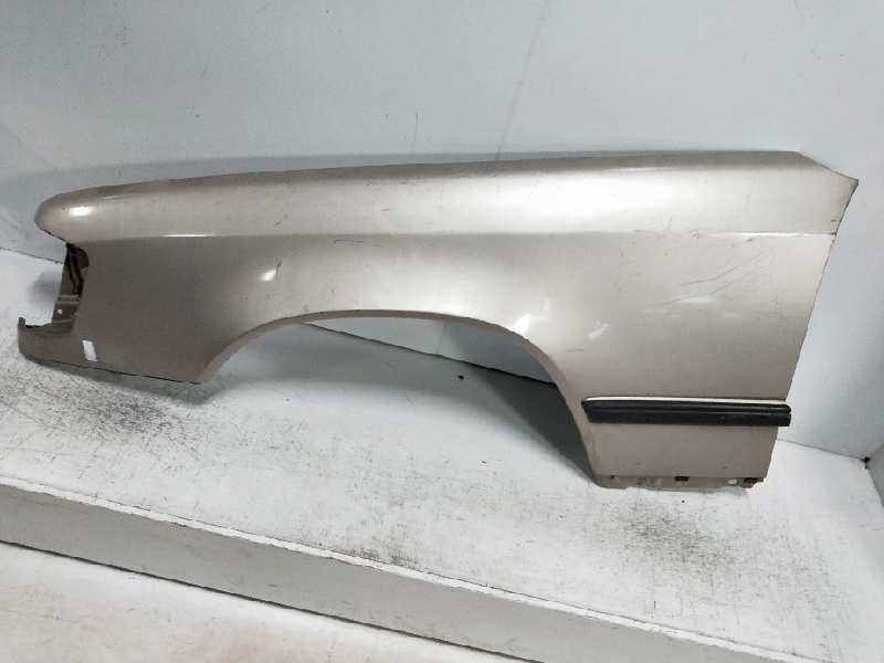 Recambio de aleta delantera izquierda para mercedes clase e (w124) familiar td 300 (124.190) referencia OEM IAM   