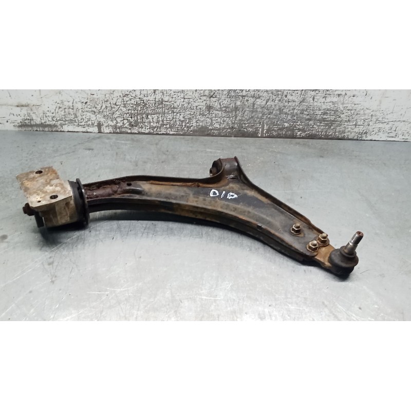 Recambio de brazo suspension inferior delantero derecho para land rover freelander i (l314) 2.0 td4 4x4 referencia OEM IAM   01