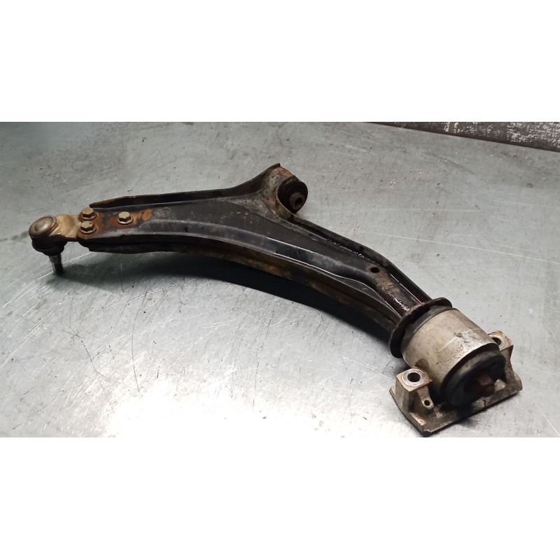 Recambio de brazo suspension inferior delantero derecho para land rover freelander i (l314) 2.0 td4 4x4 referencia OEM IAM   01