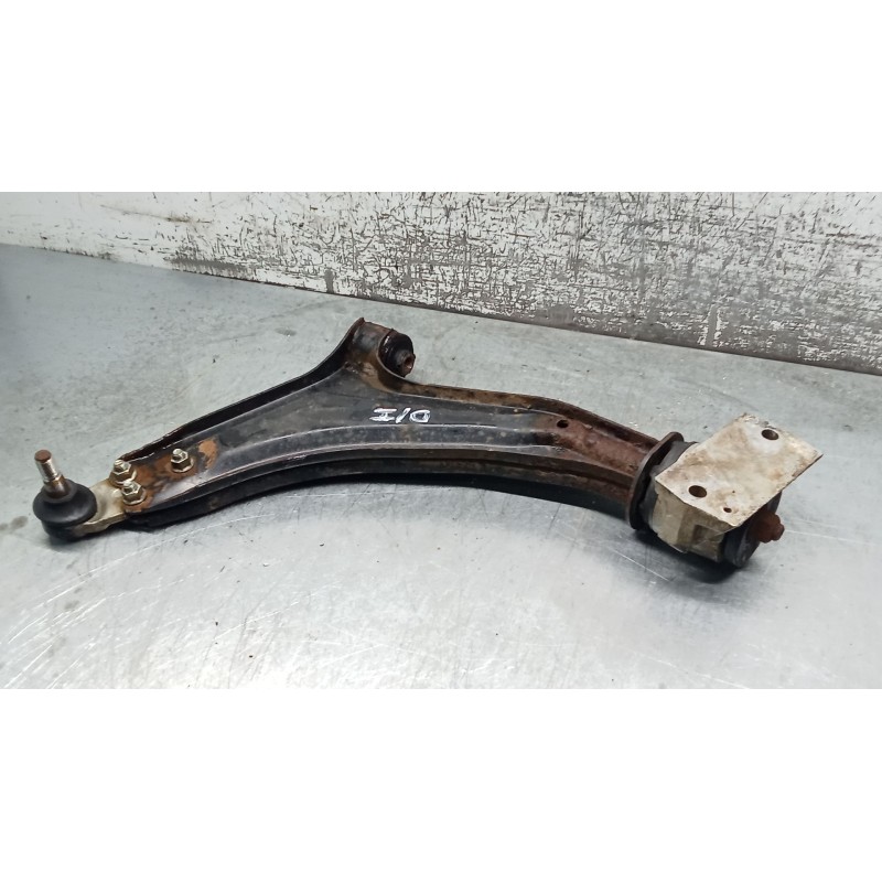 Recambio de brazo suspension inferior delantero izquierdo para land rover freelander i (l314) 2.0 td4 4x4 referencia OEM IAM   0