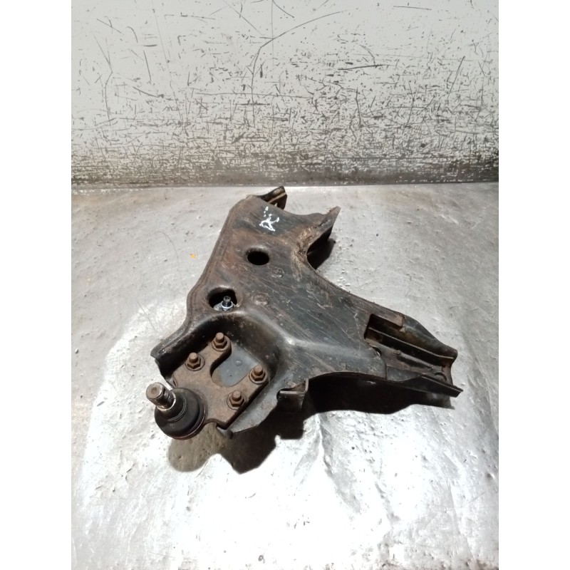 Recambio de brazo suspension inferior delantero derecho para nissan terrano ii (r20) 2.7 td 4wd referencia OEM IAM   00