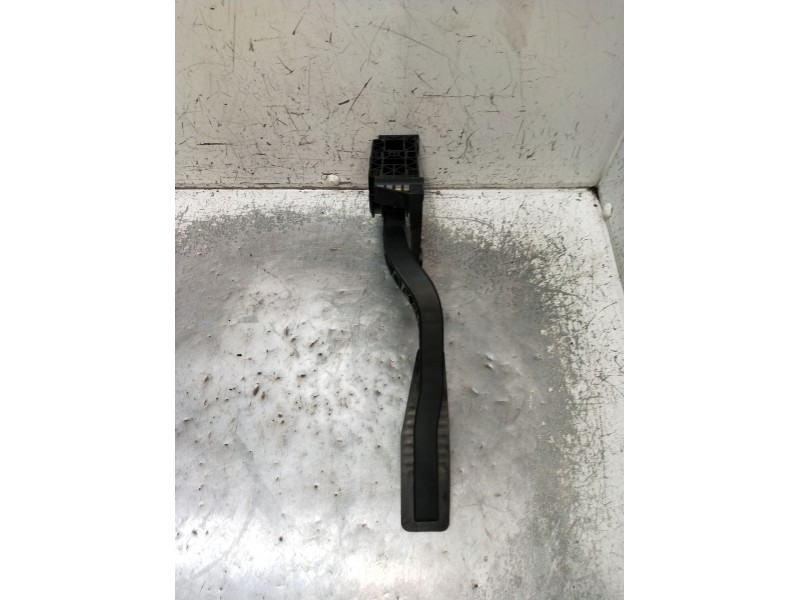 Recambio de potenciometro pedal para chevrolet captiva (c100, c140) 2.0 d 4wd referencia OEM IAM 20905699  2006
