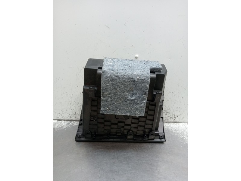 Recambio de guantera para tata indica vista 1.3 crdi referencia OEM IAM   2012