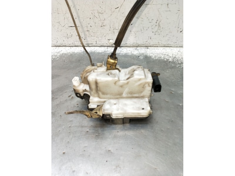 Recambio de motor cierre centralizado delantero derecho para seat ibiza ii (6k1) 1.9 tdi referencia OEM IAM  5P 1999