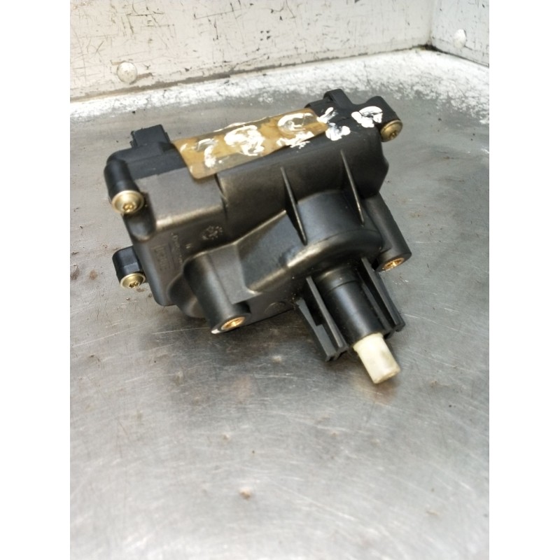 Recambio de motor elevalunas trasero derecho para renault megane i coach (da0/1_) 1.9 dti (da0n) referencia OEM IAM ZH00538490  
