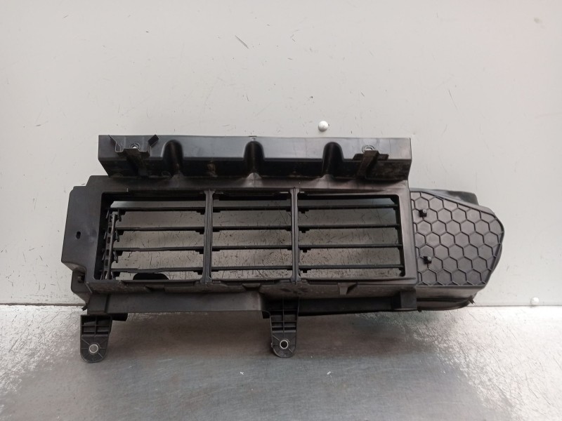 Recambio de rejilla aireadora para renault captur iii captur e-tech hybrid referencia OEM IAM   