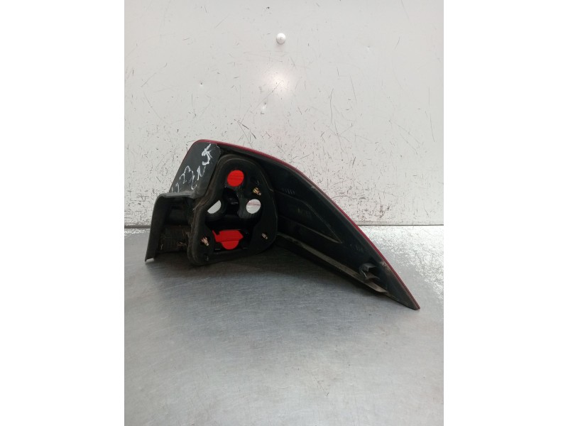 Recambio de piloto trasero izquierdo para renault megane ii sedán (lm0/1_) 1.6 referencia OEM IAM   