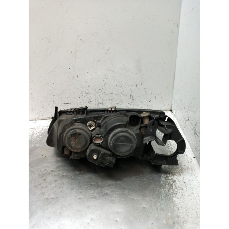 Recambio de faro derecho para nissan almera ii hatchback (n16) 2.2 di referencia OEM IAM 89003330 26010BN011 2000