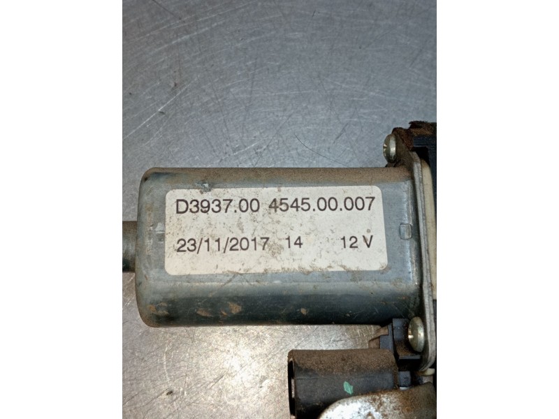 Recambio de elevalunas trasero derecho para seat ibiza ii (6k1) 1.9 tdi referencia OEM IAM D393700 5P 454500007 