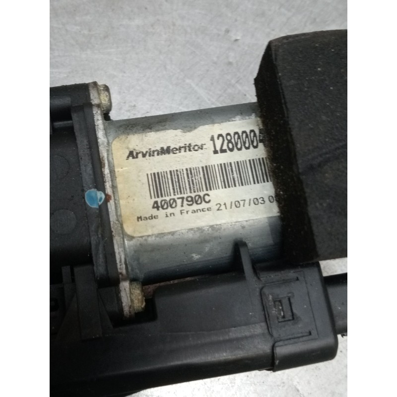 Recambio de elevalunas delantero izquierdo para renault megane ii sedán (lm0/1_) 1.6 referencia OEM IAM 1280004 400790C 