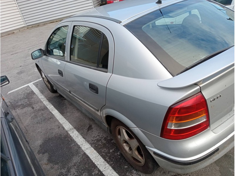 opel astra g berlina del año 1999