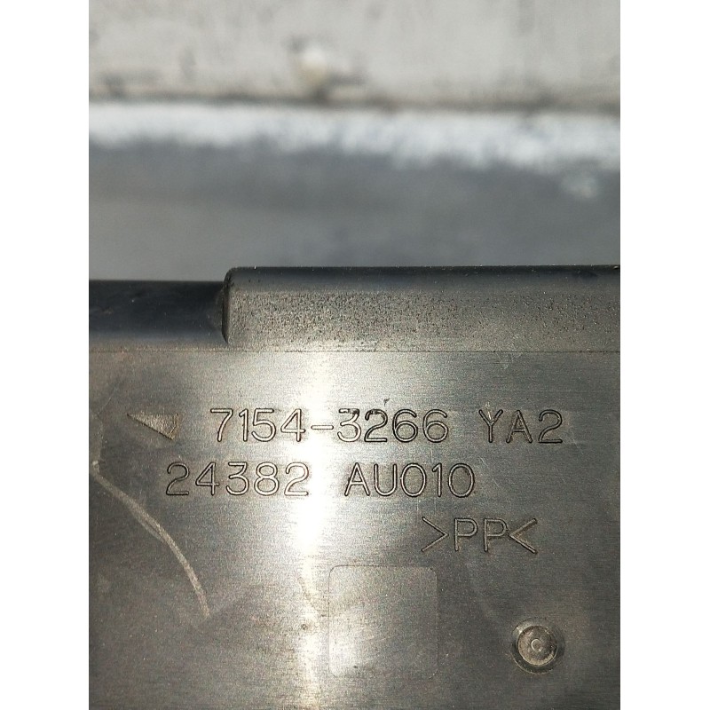 Recambio de caja reles / fusibles para nissan almera ii hatchback (n16) 2.2 di referencia OEM IAM 71543266 24382 2000