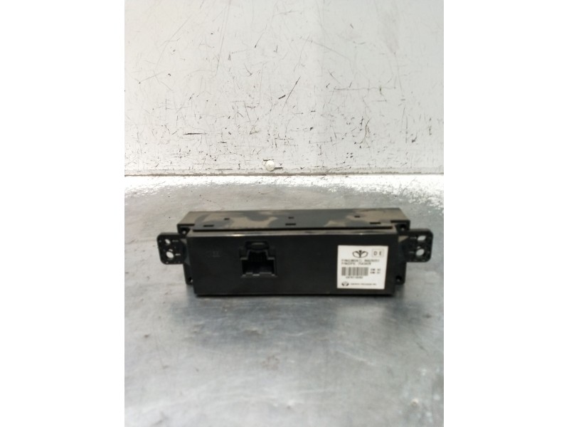 Recambio de pantalla multifuncion para chevrolet captiva (c100, c140) 2.0 d 4wd referencia OEM IAM 96628251 7543429 2006