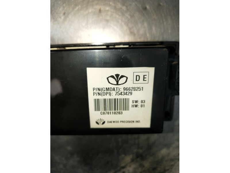 Recambio de pantalla multifuncion para chevrolet captiva (c100, c140) 2.0 d 4wd referencia OEM IAM 96628251 7543429 2006