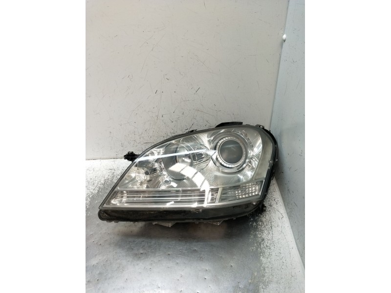 Recambio de faro izquierdo para mercedes-benz clase m (w164) ml 320 cdi 4-matic (164.122) referencia OEM IAM 5DV00829000 XENON 2