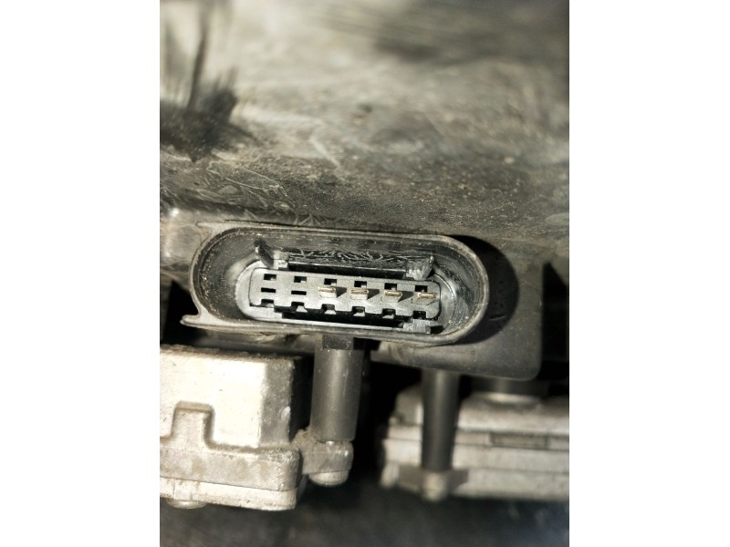 Recambio de faro izquierdo para mercedes-benz clase m (w164) ml 320 cdi 4-matic (164.122) referencia OEM IAM 5DV00829000 XENON 2