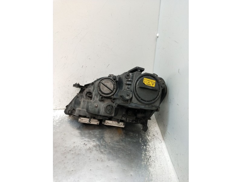 Recambio de faro derecho para mercedes-benz clase m (w164) ml 320 cdi 4-matic (164.122) referencia OEM IAM 5DV00829000 XENON 200