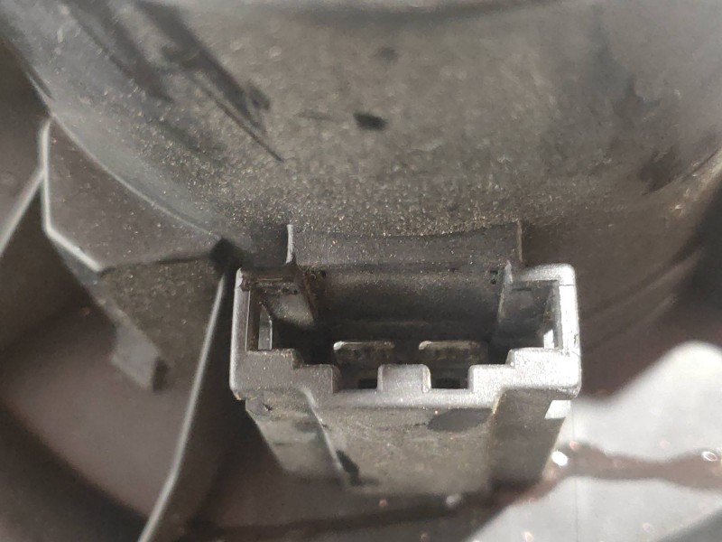 Recambio de motor calefaccion para volkswagen fox (5z1) básico referencia OEM IAM 6Q1820015G  