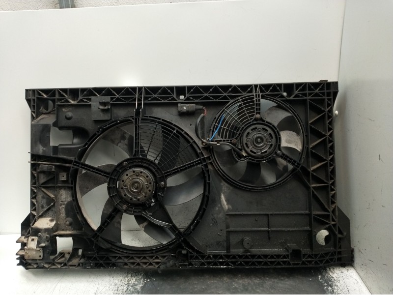 Recambio de electroventilador para opel movano a autobús (x70) 2.5 d (jd) referencia OEM IAM  PANEL FRONTAL 1998