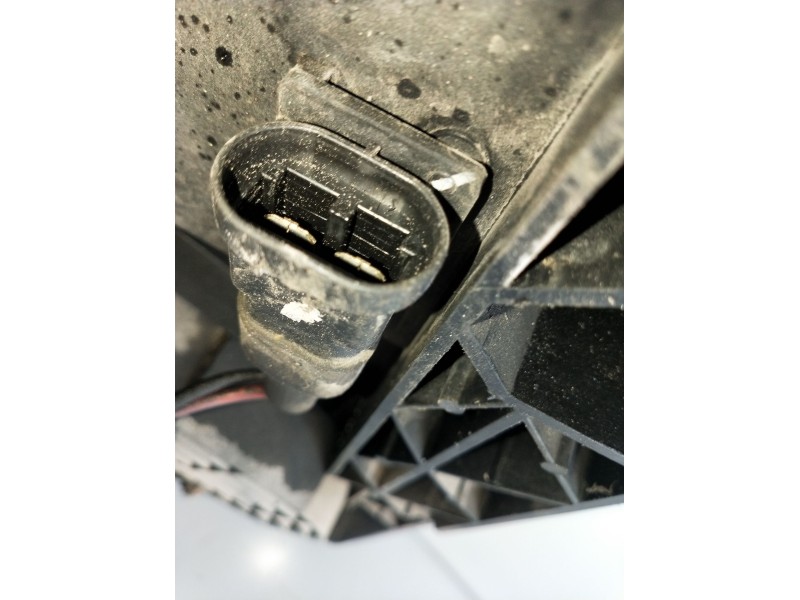 Recambio de electroventilador para opel movano a autobús (x70) 2.5 d (jd) referencia OEM IAM  PANEL FRONTAL 1998
