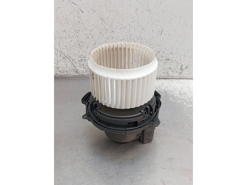 Recambio de motor calefaccion para renault captur iii captur e-tech hybrid referencia OEM IAM 596361194 8400EQ 2025