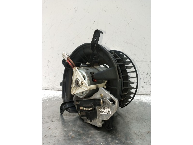 Recambio de motor calefaccion para mercedes-benz clase e t-model (s210) e 320 t cdi (210.226) referencia OEM IAM A2108211551 914