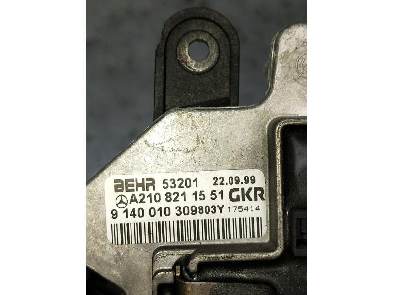 Recambio de motor calefaccion para mercedes-benz clase e t-model (s210) e 320 t cdi (210.226) referencia OEM IAM A2108211551 914