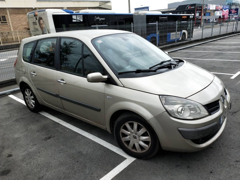 renault scenic ii del año 2007