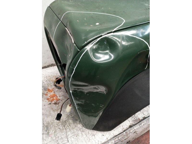 Recambio de aleta delantera izquierda para land rover defender station wagon (l316, l315) 2.5 td5 4x4 (l316) referencia OEM IAM 