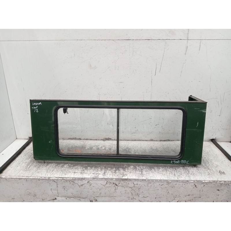 Recambio de techo para land rover defender station wagon (l316, l315) 2.5 td5 4x4 (l316) referencia OEM IAM  LATERAL IZQUIERDO C