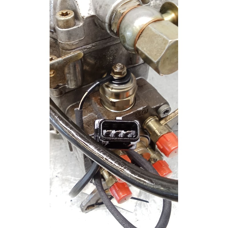 Recambio de bomba inyeccion para renault megane i classic (la0/1_) 1.9 dti (la1u) referencia OEM IAM 0460414988 7700110395 BOSCH
