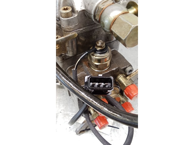 Recambio de bomba inyeccion para renault megane i classic (la0/1_) 1.9 dti (la1u) referencia OEM IAM 0460414988 7700110395 BOSCH